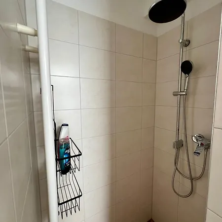 Sahara Hosting 1 Δωμάτια σε οικογενειακή κατοικία *