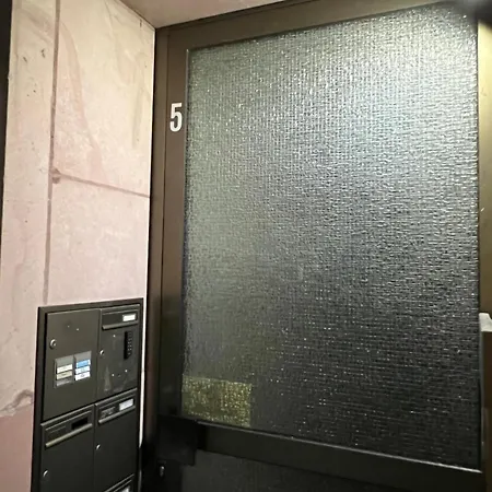 Δωμάτια σε οικογενειακή κατοικία Sahara Hosting 1 *