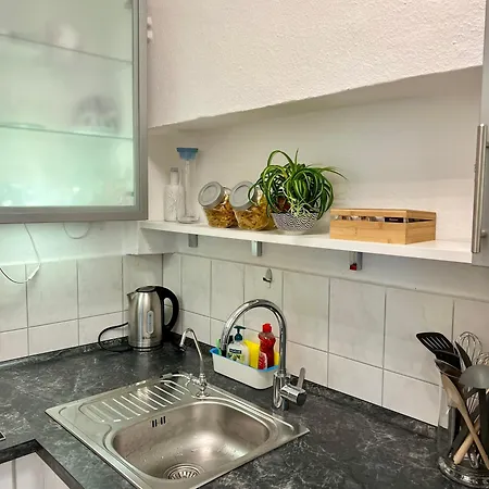 Δωμάτια σε οικογενειακή κατοικία Sahara Hosting 1